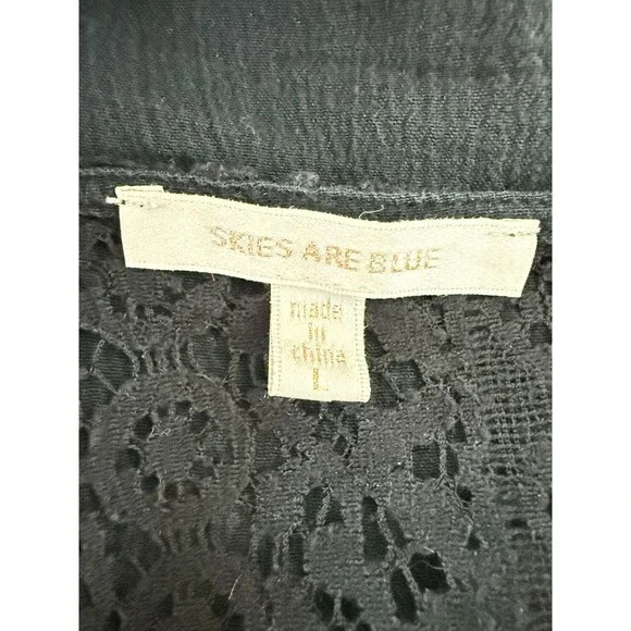 🖤 Skies Are Blue Black Embroidered V-Neck Top – Size Large - Picture 5 of 8